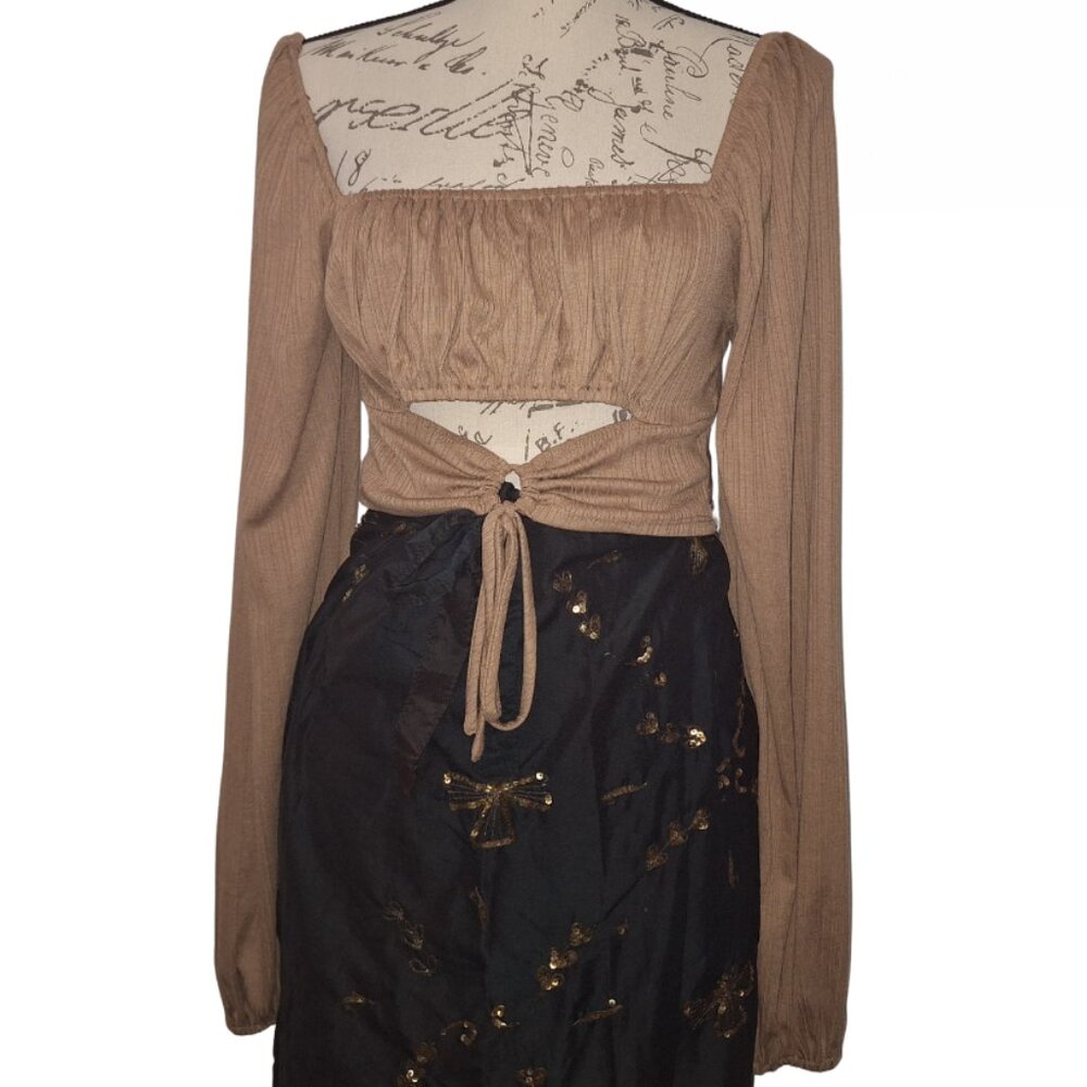 Womens Milkmaid Style Cropped Peasant Blouse Large Cut Out, Smocked Long Sleeve‎